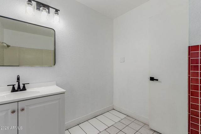 7127 W MARIPOSA Street, Phoenix, AZ 85033