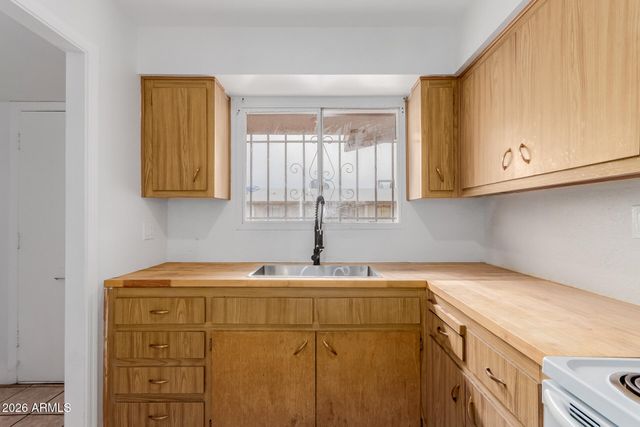 7127 W MARIPOSA Street, Phoenix, AZ 85033