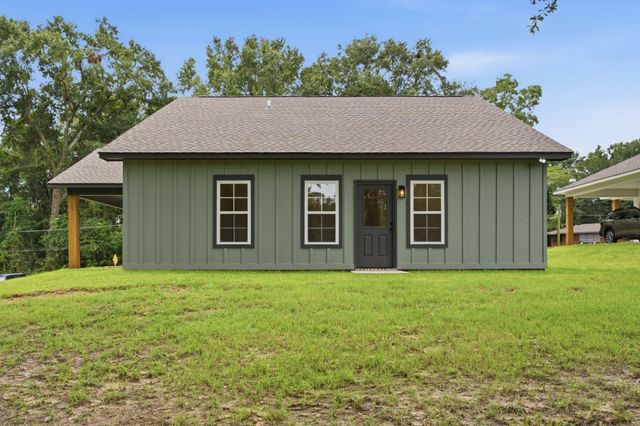 99 Richburg Ave., Purvis, MS 39475