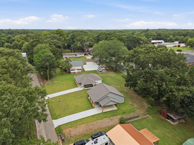 99 Richburg Ave., Purvis, MS 39475