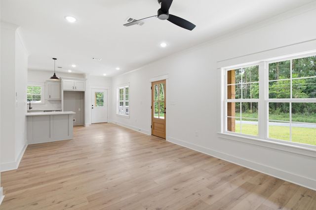 99 Richburg Ave., Purvis, MS 39475