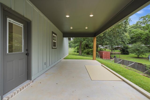 99 Richburg Ave., Purvis, MS 39475
