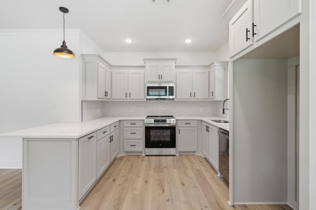 99 Richburg Ave., Purvis, MS 39475