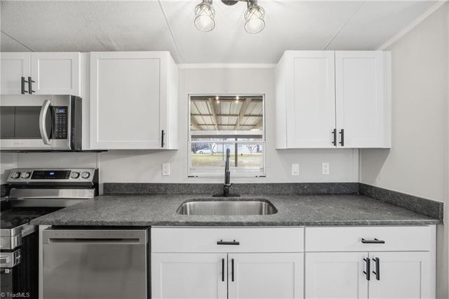 53 Mountain View Drive, Taylorsville, NC 28681