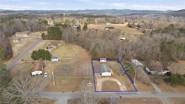 53 Mountain View Drive, Taylorsville, NC 28681