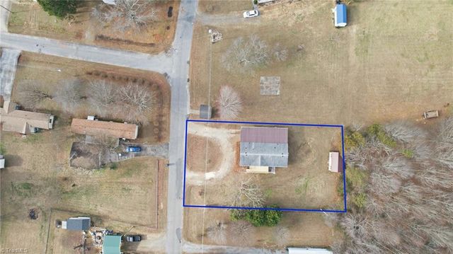 53 Mountain View Drive, Taylorsville, NC 28681