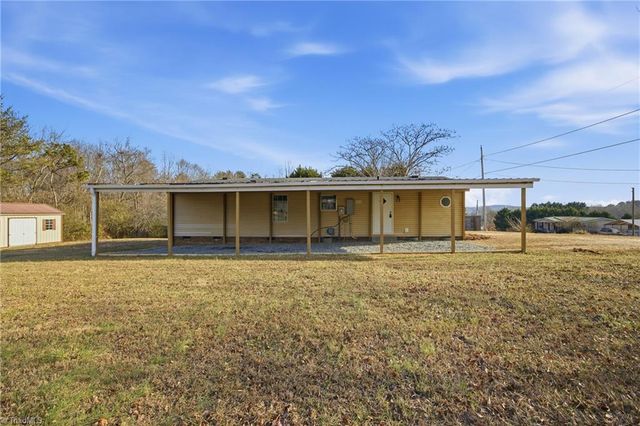 53 Mountain View Drive, Taylorsville, NC 28681