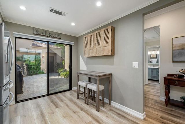 54938 Oak Tree A26, La Quinta, CA 92253