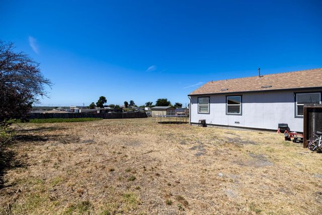 323 Addington Lane, Salinas, CA 93907
