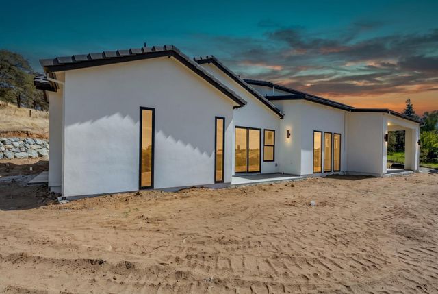 8691 Chili Hill Rd, Newcastle, CA 95658