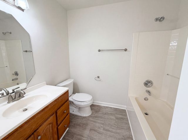 4523 Atkins Rd, Cedar Hill, TN 37032