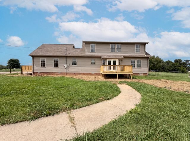 4523 Atkins Rd, Cedar Hill, TN 37032