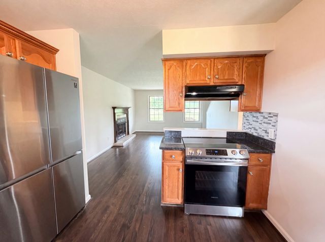 4523 Atkins Rd, Cedar Hill, TN 37032