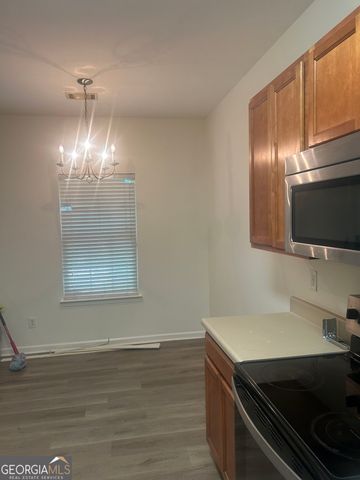 1253 Chinon Point, Lithonia, GA 30058