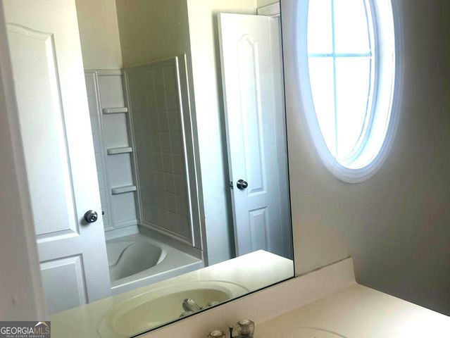 1253 Chinon Point, Lithonia, GA 30058