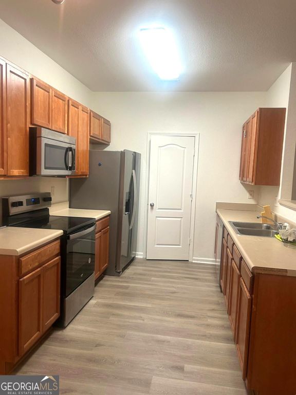 1253 Chinon Point, Lithonia, GA 30058