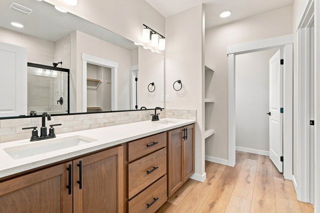 302 Apple Tree Ct, Cheney, WA 99004