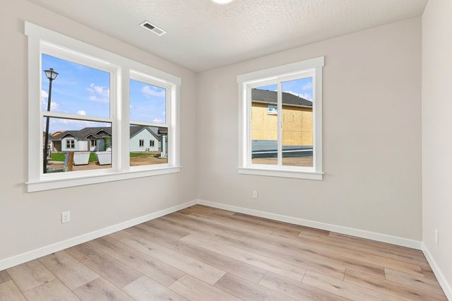 302 Apple Tree Ct, Cheney, WA 99004