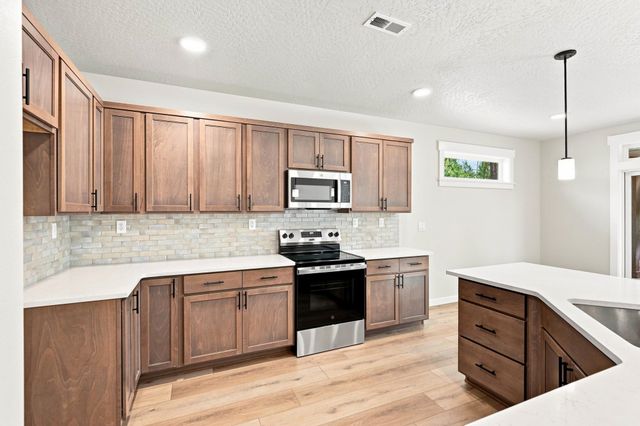 302 Apple Tree Ct, Cheney, WA 99004