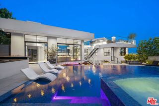 1317 Londonderry Place, Los Angeles, CA 90069