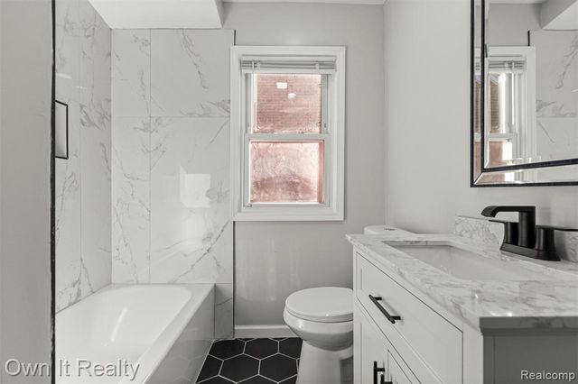 9183 Fenton Avenue, Redford, MI 48239