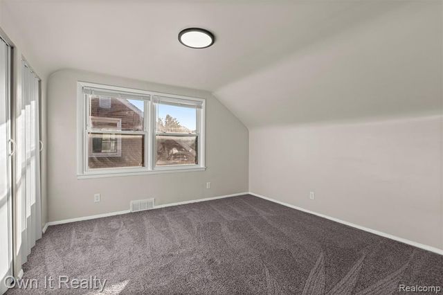 9183 Fenton Avenue, Redford, MI 48239