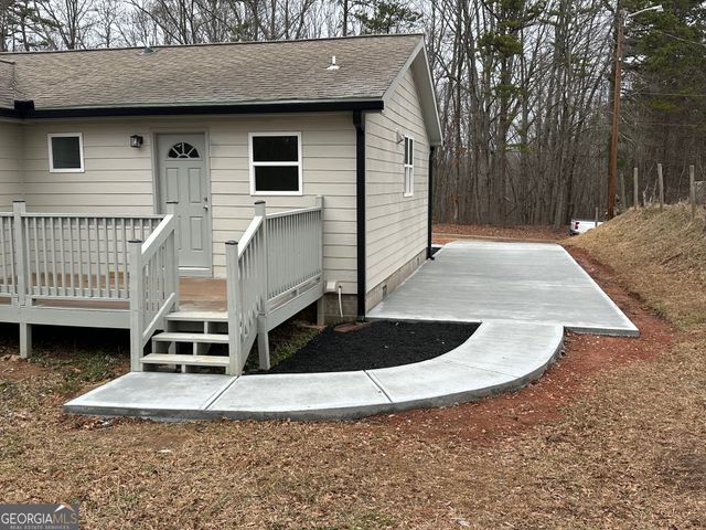 2264 Floyd Road, Gainesville, GA 30507