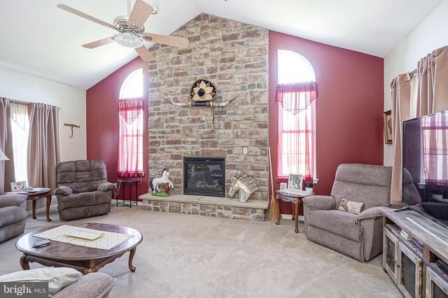 201 MORTON AVE, Rosenhayn, NJ 08352