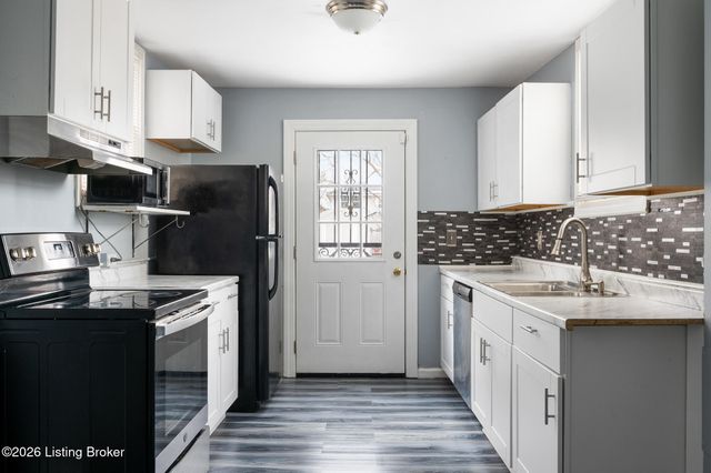 2049 S Shelby St, Louisville, KY 40217