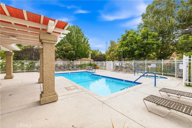 28148 Bobwhite Circle 64, Saugus, CA 91350