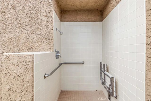 28148 Bobwhite Circle 64, Saugus, CA 91350
