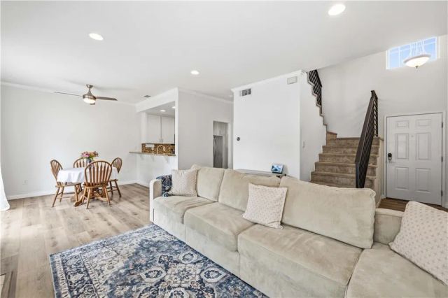 28148 Bobwhite Circle 64, Saugus, CA 91350