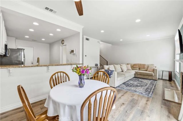 28148 Bobwhite Circle 64, Saugus, CA 91350