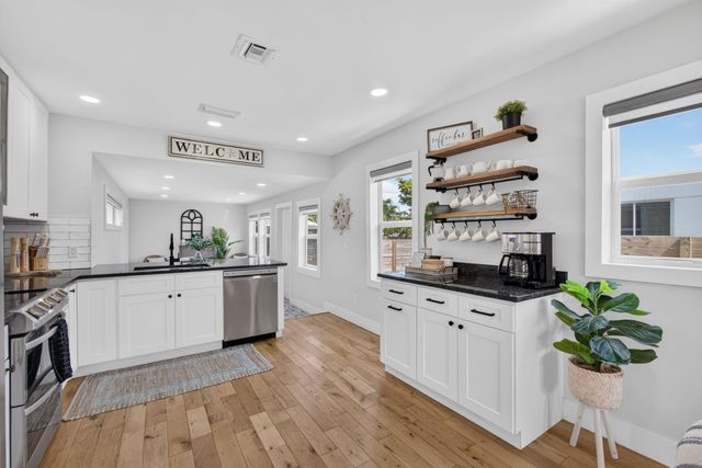 1305 N Palmway, Lake Worth Beach, FL 33460