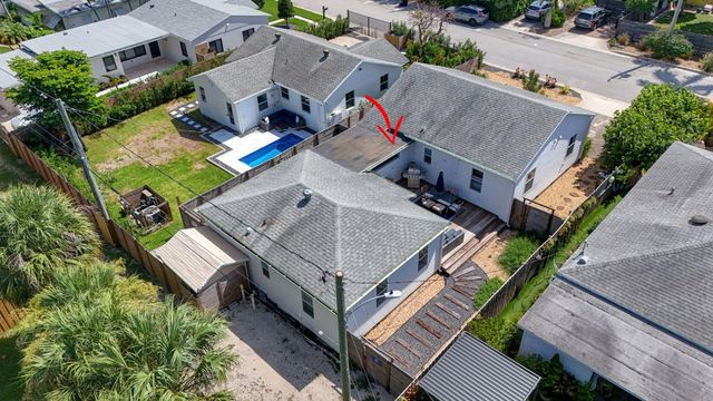 1305 N Palmway, Lake Worth Beach, FL 33460