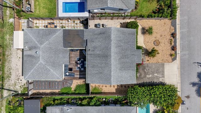 1305 N Palmway, Lake Worth Beach, FL 33460