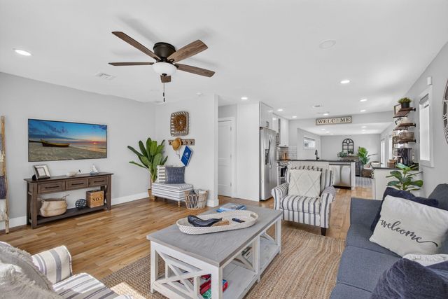 1305 N Palmway, Lake Worth Beach, FL 33460