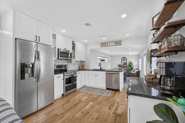 1305 N Palmway, Lake Worth Beach, FL 33460