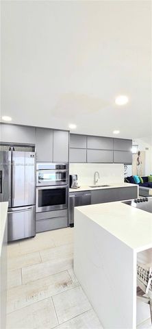5551 Lakeview Mews Dr, Boynton Beach, FL 33437