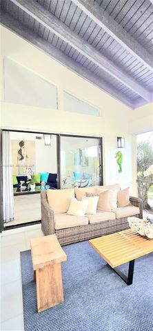 5551 Lakeview Mews Dr, Boynton Beach, FL 33437
