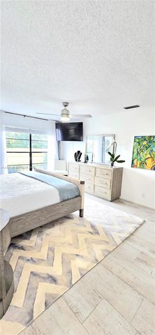5551 Lakeview Mews Dr, Boynton Beach, FL 33437