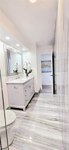 5551 Lakeview Mews Dr, Boynton Beach, FL 33437