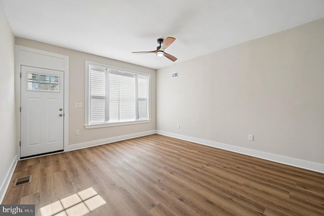 2602 S 10TH ST, Philadelphia, PA 19148
