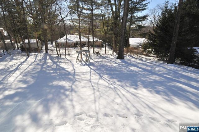 7 Maple Hill Drive, Woodcliff Lake, NJ 07677