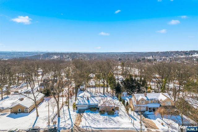 7 Maple Hill Drive, Woodcliff Lake, NJ 07677