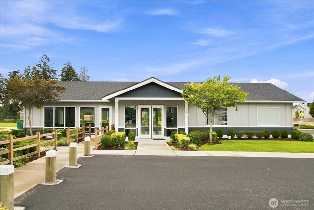 10675 186th Street Ct E, Puyallup, WA 98374