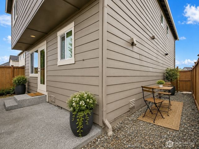10675 186th Street Ct E, Puyallup, WA 98374