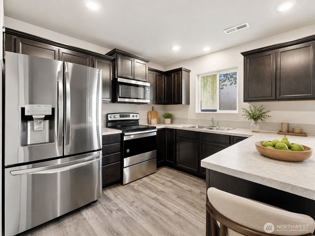 10675 186th Street Ct E, Puyallup, WA 98374