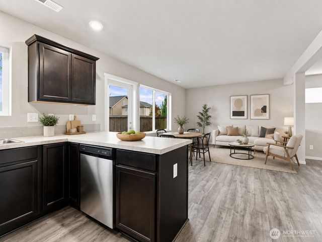 10675 186th Street Ct E, Puyallup, WA 98374