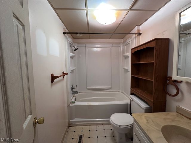 1032 Race Street, Zanesville, OH 43701